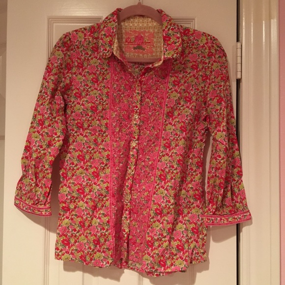 Robert Graham Tops - Robert Graham Women’s Button Down Shirt Floral M